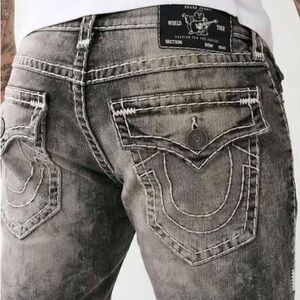 True Religion Men's Ricky Super T Flap - Greymouth Wash - Size 32 Waste